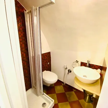 Black And White Appartement Bari